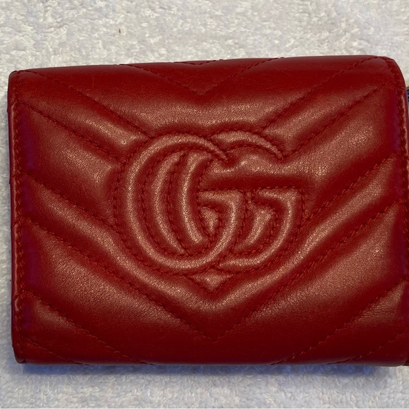 Gucci Marmont Red Compact Wallet - Picture 2 of 10